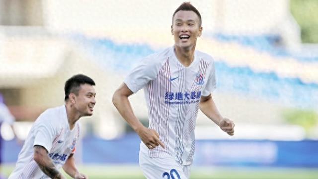 重温经典：曾助申花走出低谷的金信煜即将退役