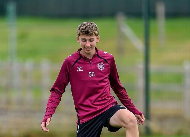 苏格兰15岁天才麦克米金参观曼市双雄后选择加盟曼城