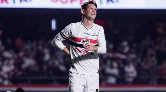 ESPN独家：前海港中场奥斯卡左小腿拉伤，预计缺席一月