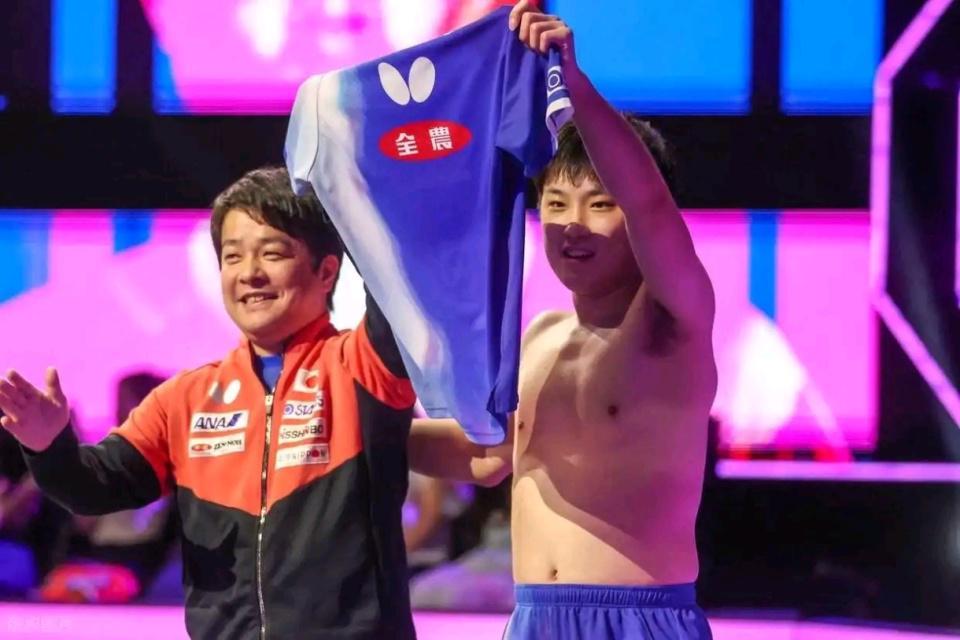 张本智和困境：青奥阴影与1-11惨败，难逃王楚钦压制