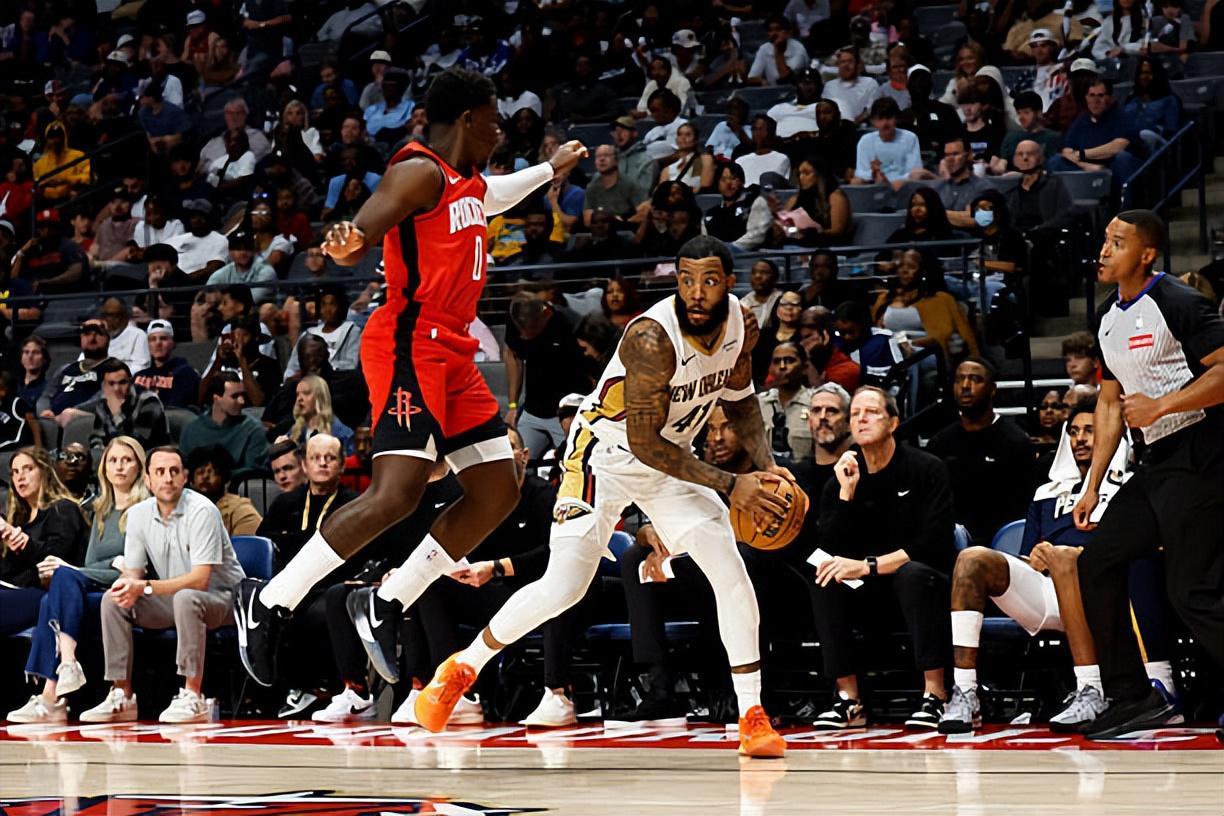 季前赛显实力！鹈鹕侧翼大将萨迪克-贝伤后复出状态回升