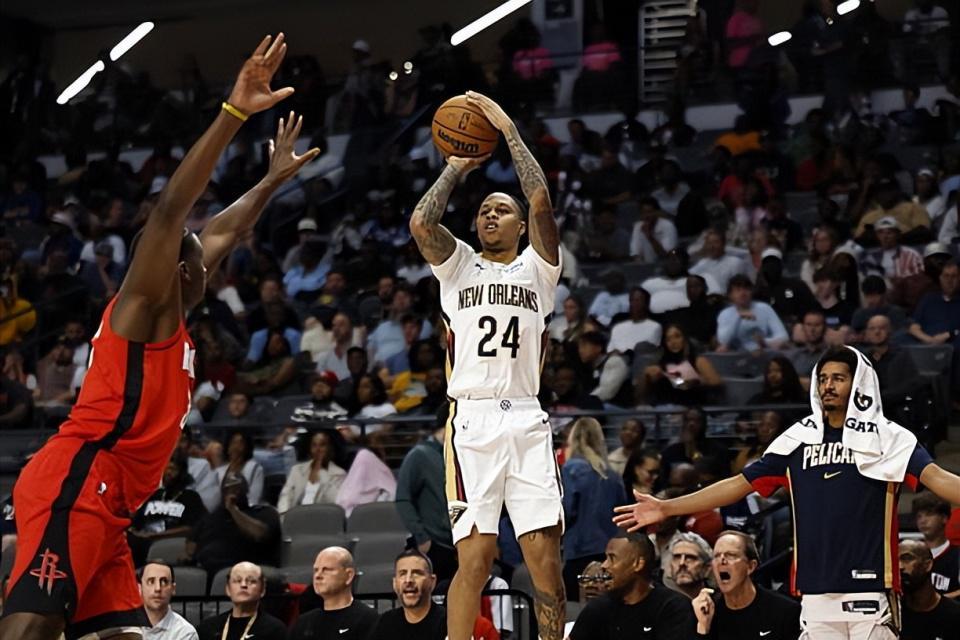 鹈鹕乐透秀霍金斯状态回暖，季前赛爆发助队追分