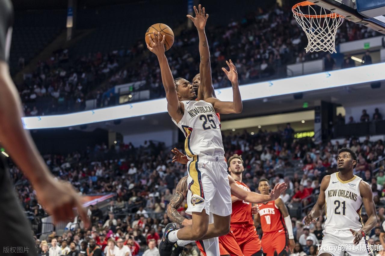 火箭vs鹈鹕激战：阿门冲突引爆全场，探花秀攻势如杜兰特