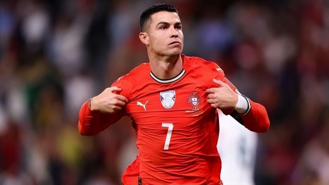 传奇不灭！40岁C罗一年狂破5大纪录，剑指世界杯桂冠