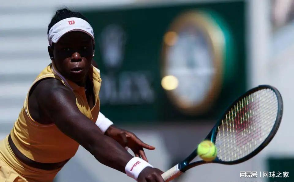 夺冠后四连败！姆博科遭遇职业生涯低谷，未来能否逆袭？