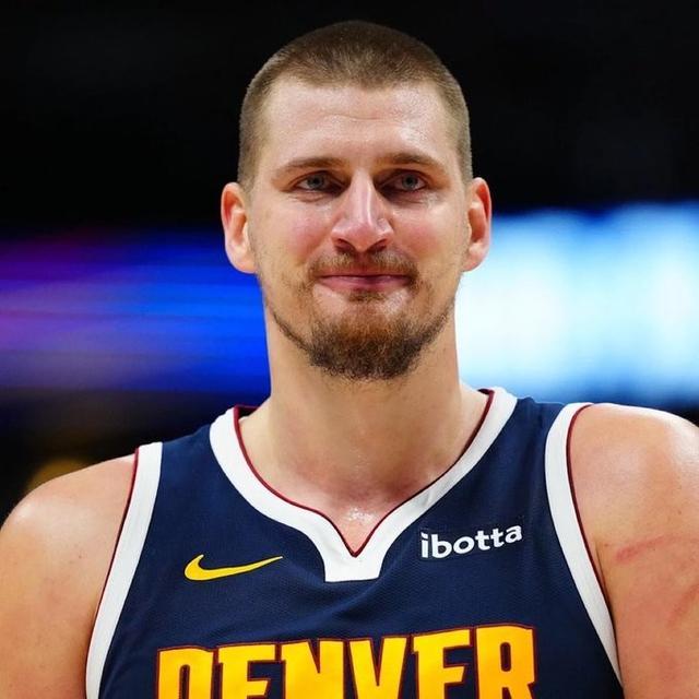 美媒2025-26赛季NBA现役Top10球星：约基奇登顶，库詹杜齐上榜