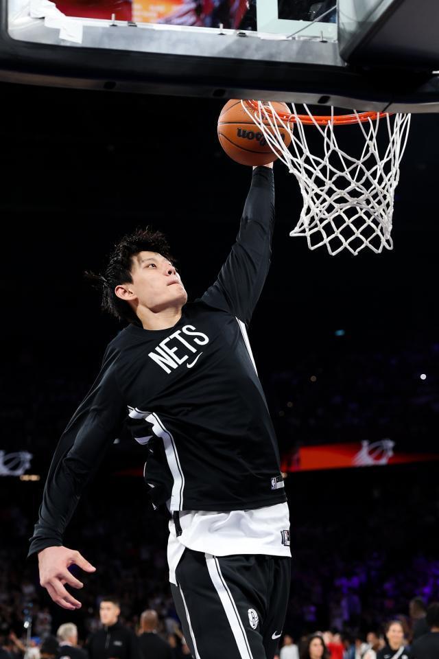 【早报】篮网裁掉曾凡博，下个赛场见！