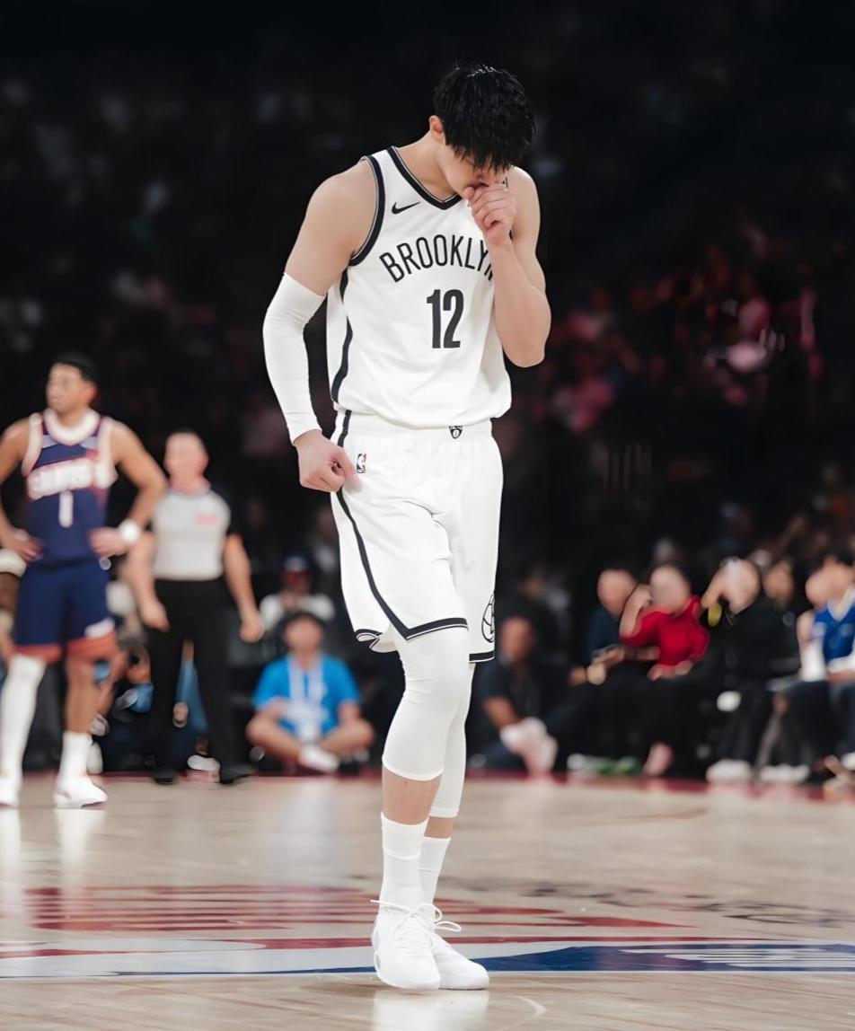 篮网裁员曾凡博引争议：商业利益与竞技精神的博弈