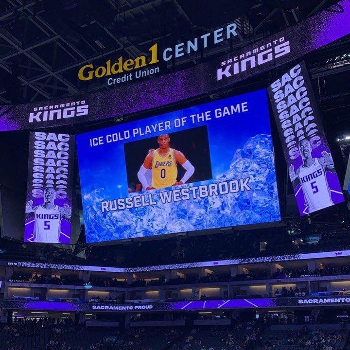 三年前国王主场嘲讽威少：手感冰冷球员的逆袭之路