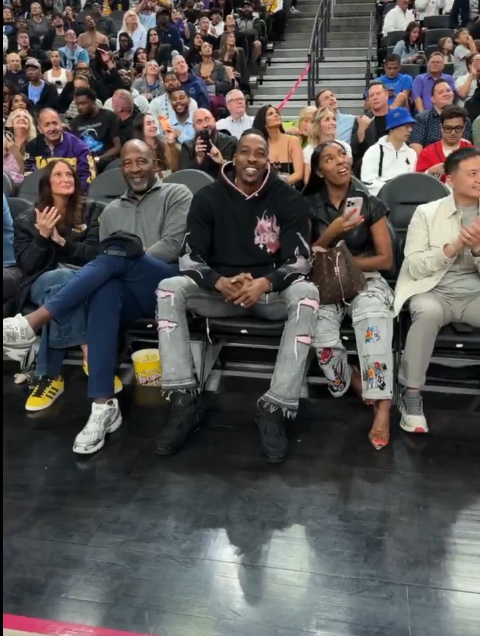 霍华德亲临现场！湖人VS独行侠季前赛现昔日冠军功臣