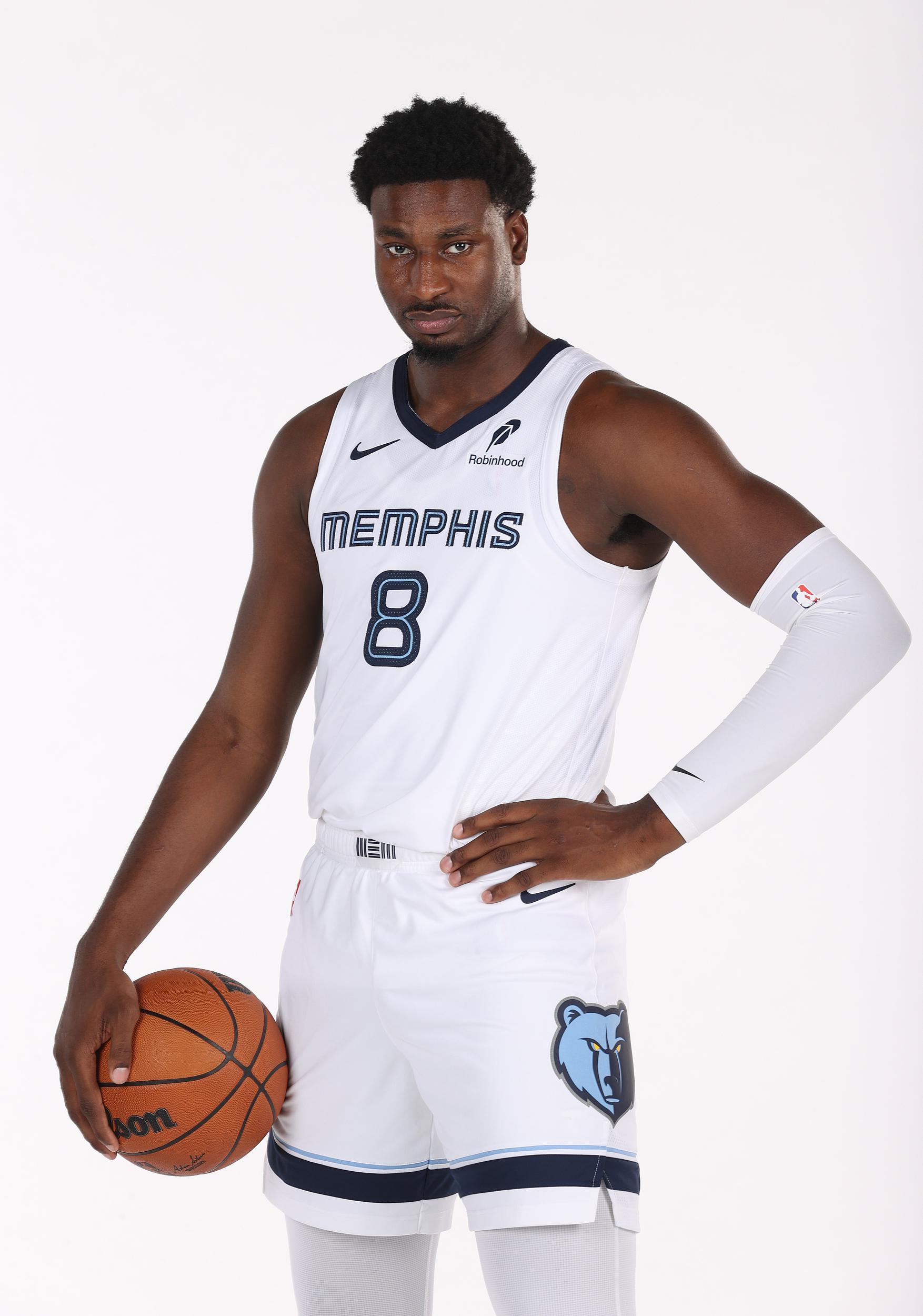 小贾伦·杰克逊季前赛首秀：20投7中得17分，灰熊虽败犹荣