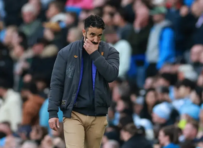 佩蒂特炮轰阿莫林：豪门主帅需直面批评，否则请让贤