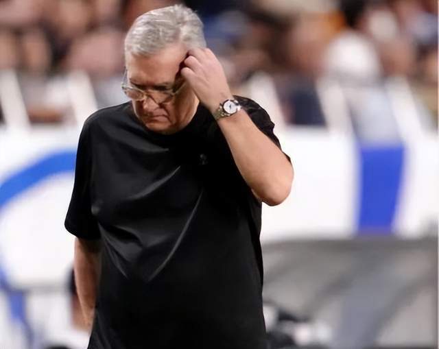 伊万离任后首谈国足：战术僵化、心理脆弱，与里皮辞职言论惊人相似