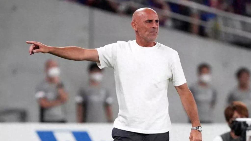 天空体育独家：流浪者新帅热门人选穆斯卡特，罗尔等候选人仍待定