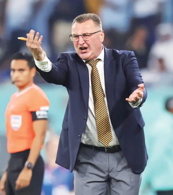 国足新帅热门人选：波兰名帅米赫涅维奇，2022世界杯率队进16强