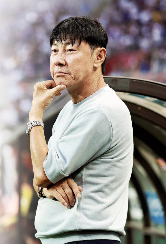 申台龙自曝下课真相：蔚山球员私自投票解雇主帅