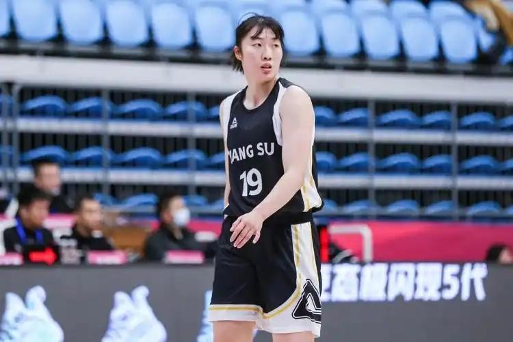 全锦赛半决赛：江苏女篮40分大胜山东 强势晋级决赛