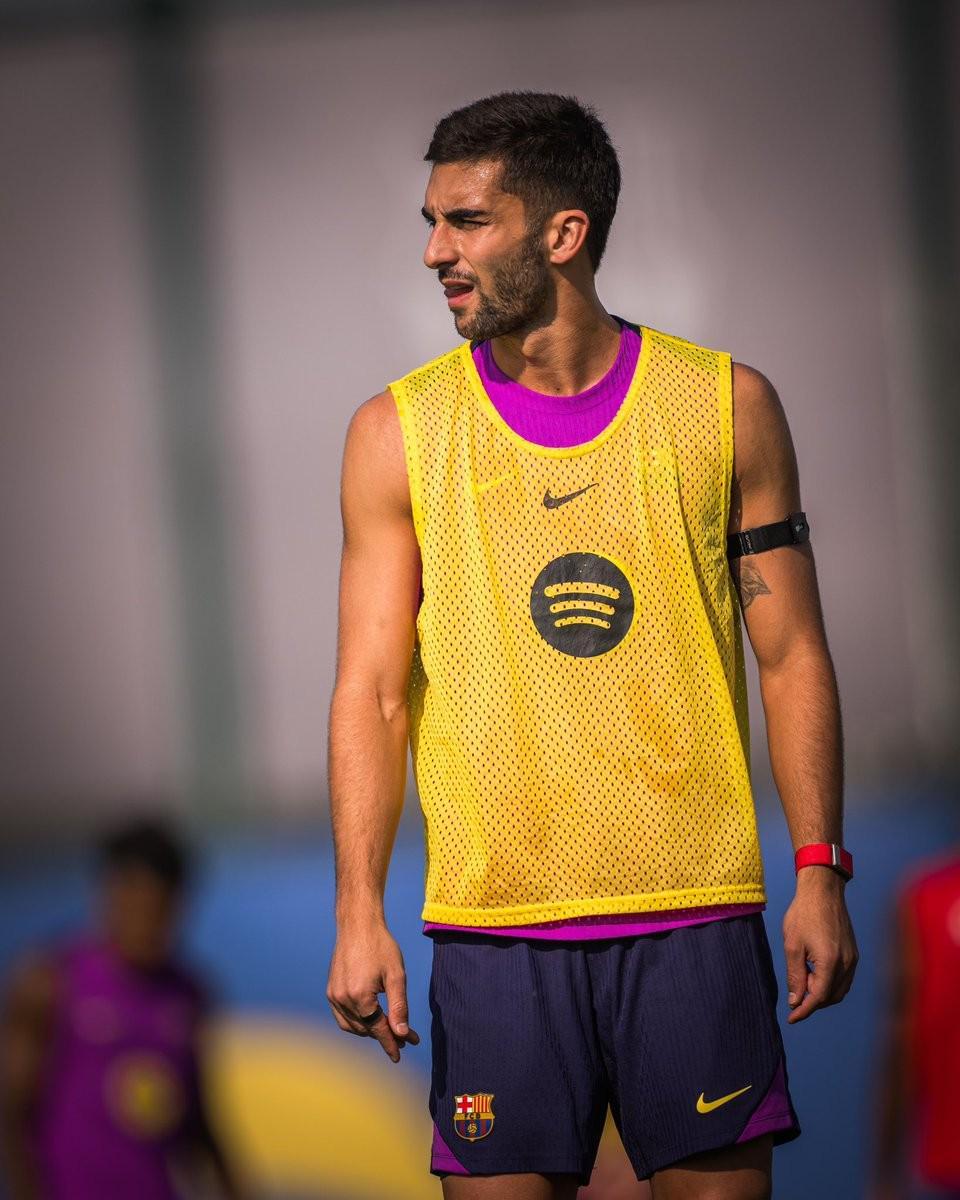 费兰-托雷斯回归巴萨合练，备战赫罗纳关键战