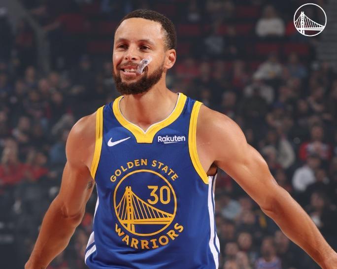 NBA球队估值大揭秘：勇士113亿领跑，湖人尼克斯紧随其后