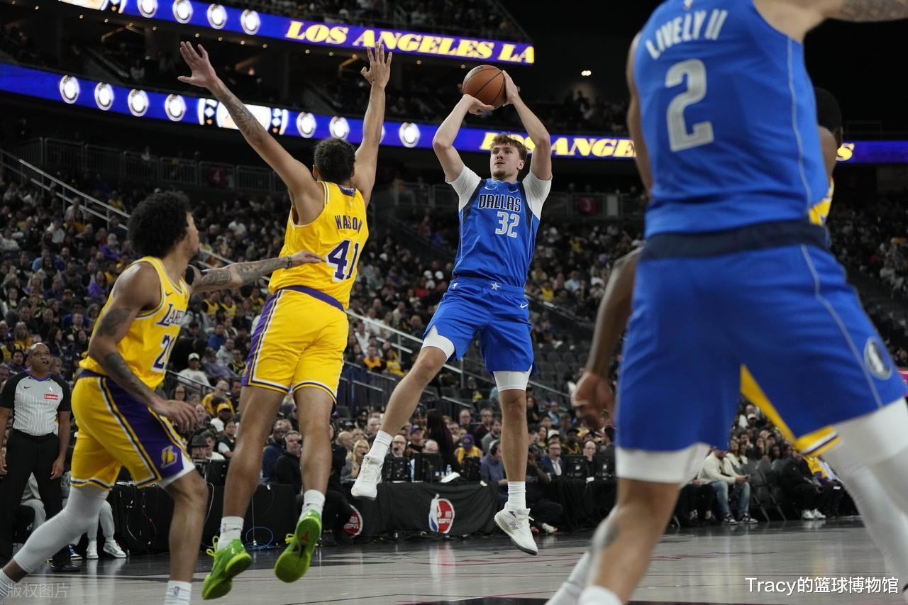 湖人VS独行侠：文森特爆发，弗拉格弱点暴露，浓眉展现领袖风范