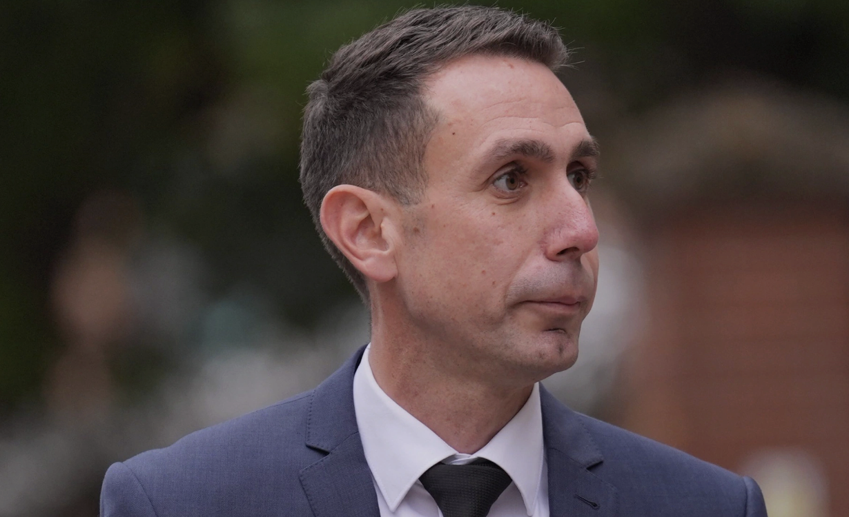 电讯报：前英超裁判库特2017年曾被警方清查类似指控