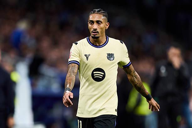 世体最新消息：拉菲尼亚复查结果乐观，或复出战国家德比