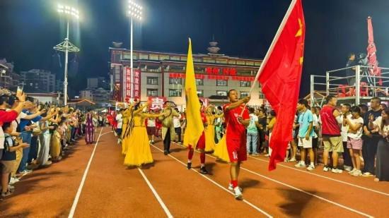 2025贵州村超国际赛：新疆巴楚胡杨队4:2胜巴西教练组夺首胜