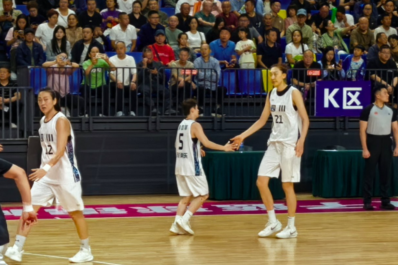 女篮2.07米巨星韩旭高效表现引热议，重返WNBA指日可待