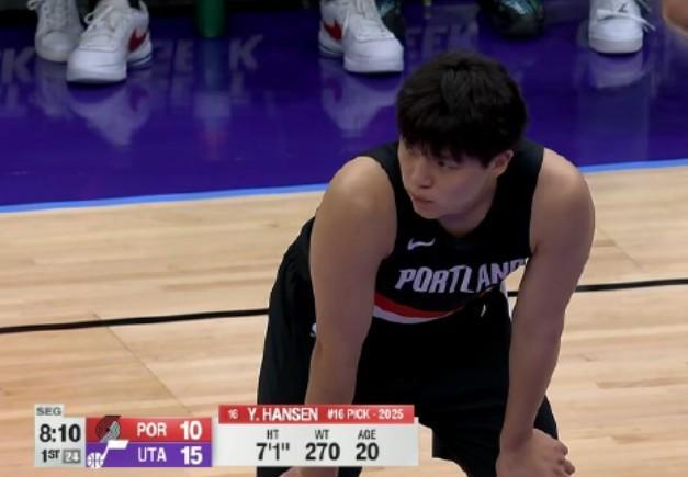 杨瀚森季前赛半场表现：9分钟3分2断1帽，需控制犯规