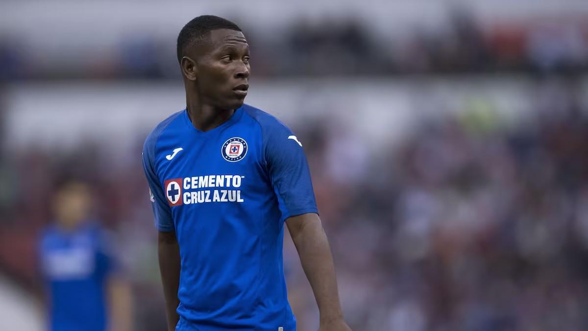 厄瓜多尔前国脚布赖恩-安古洛遭枪击幸存，袭击者已被捕