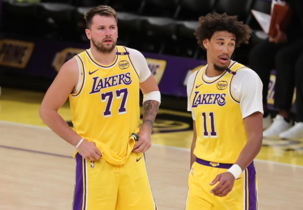 湖人中锋海耶斯或加盟斯洛文尼亚男篮，携手东契奇出征