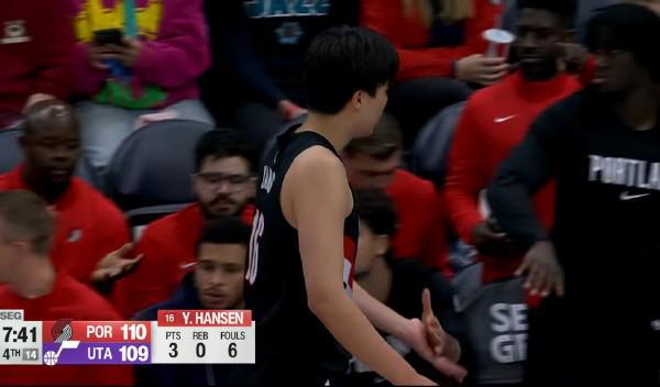 杨瀚森季前赛末战51秒连领两犯 犯满离场成焦点