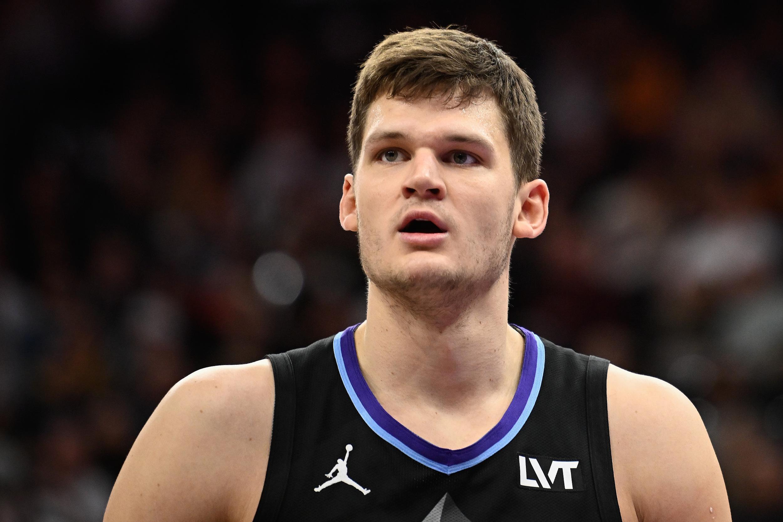 凯斯勒高效全能！季前赛14分10板8助率队险胜