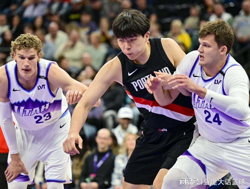 爵士132-129逆转开拓者！霍勒迪24+7+7爆发，格兰特32+6绝平未果