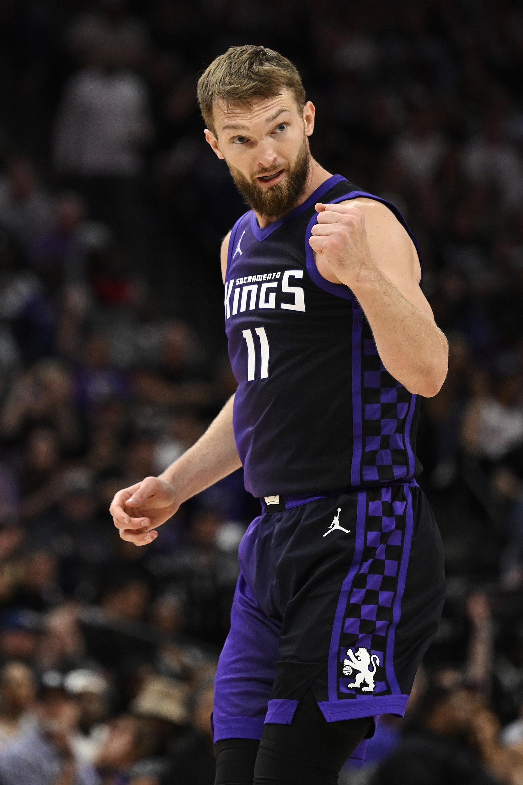 国王球星萨博尼斯腿筋轻微拉伤，缺席对阵湖人季前赛