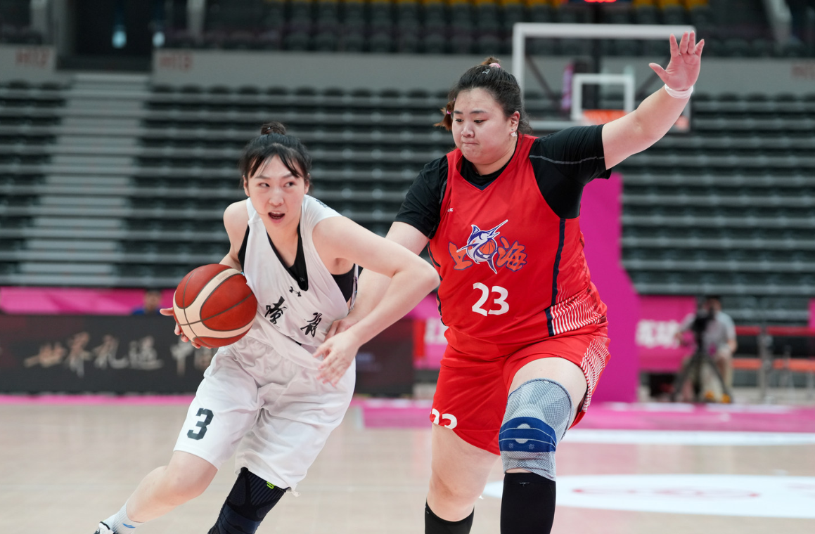 轰29+5！女版奥尼尔刘禹彤爆发，宫鲁鸣明年或将其招入女篮？