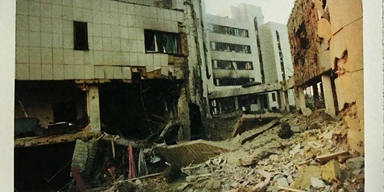 美国终于明白，当年他们“误炸”中国大使馆，中国为什么不反击