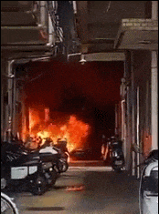 深圳城中村电动车连环起火！消防紧急处置无人员伤亡