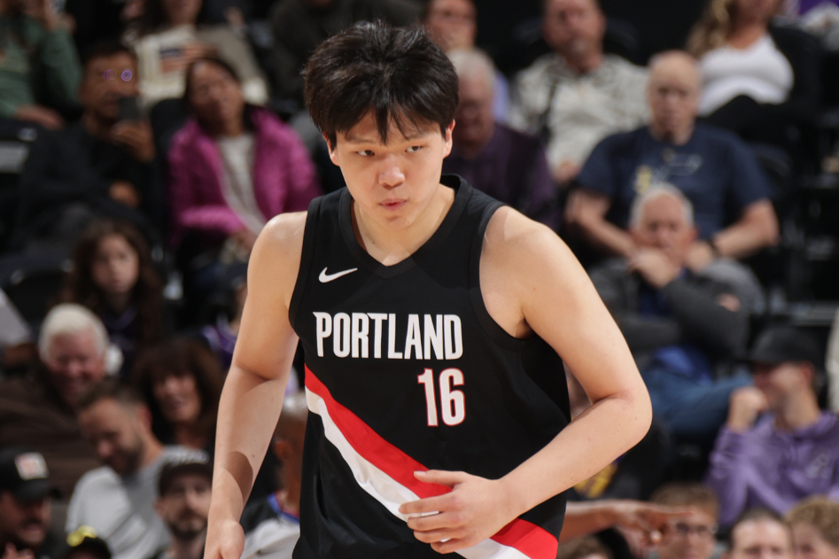 杨瀚森谈NBA季前赛：体能进步显著，揭幕战已做好准备