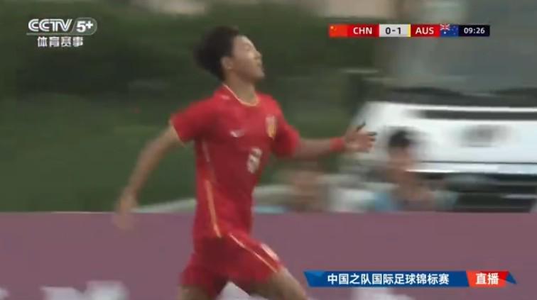 16岁中国新星万项正式注册塞尔维亚杜利亚伊足球学院
