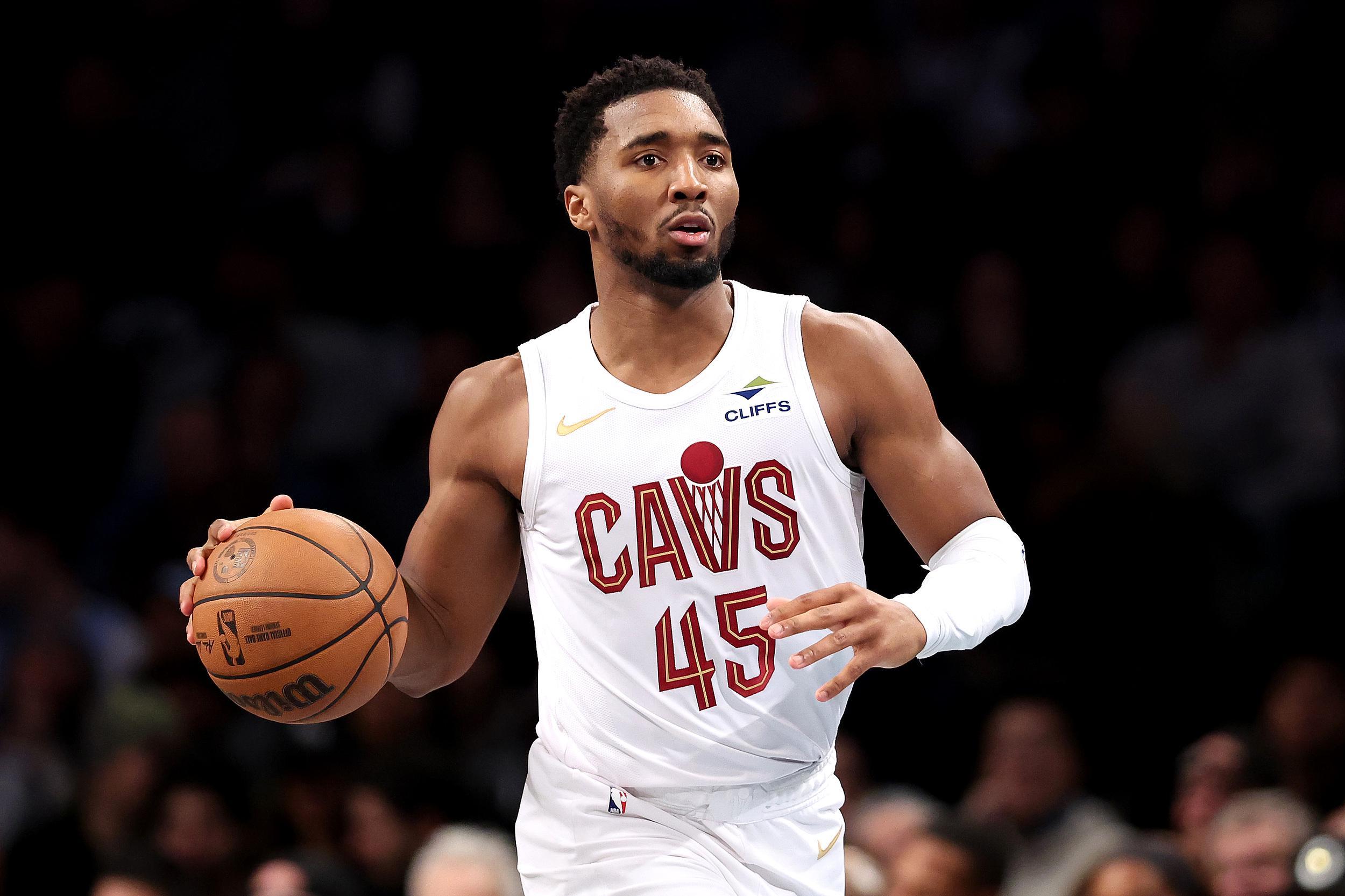 NBA官网新赛季东部前十预测：骑士、尼克斯、魔术领跑