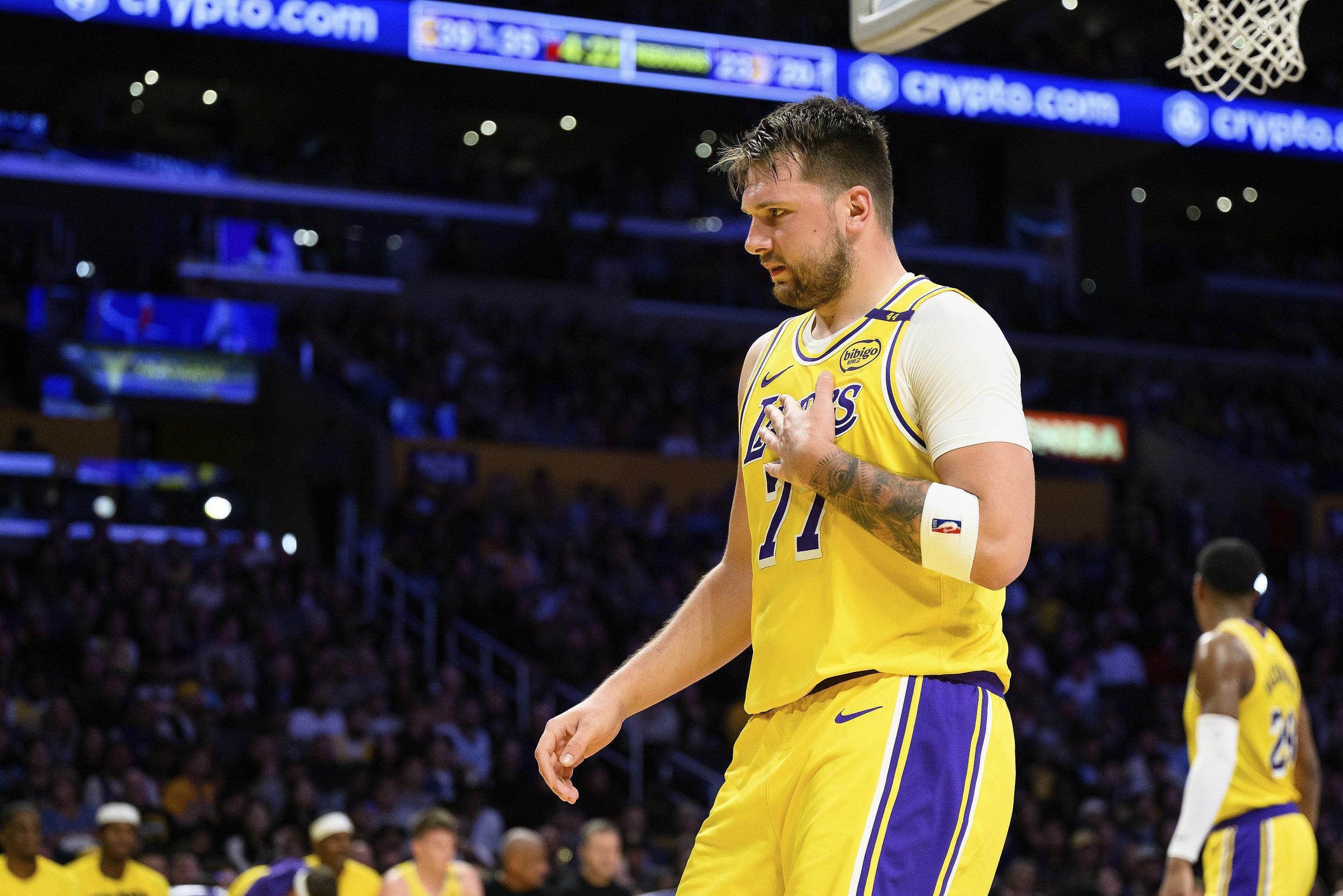 ESPN分析：詹姆斯缺阵期间东契奇成湖人核心，需助队友融入节奏