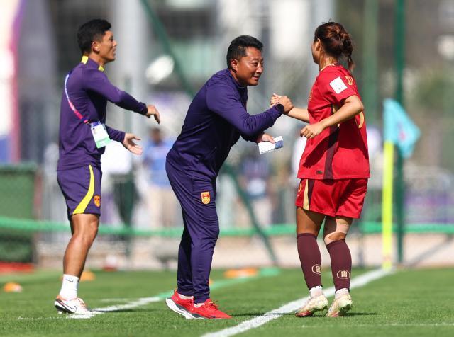 U17女足世界杯：中国5-0横扫挪威，周欣怡2射1传闪耀全场