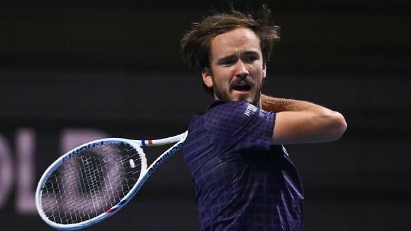ATP250阿拉木图站：梅德韦杰夫2-1逆转达克沃斯 晋级决赛