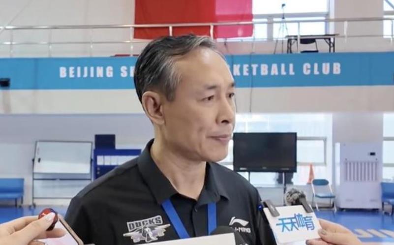 北京首钢引援动态：外援2选1，曾凡博回归助力冲冠