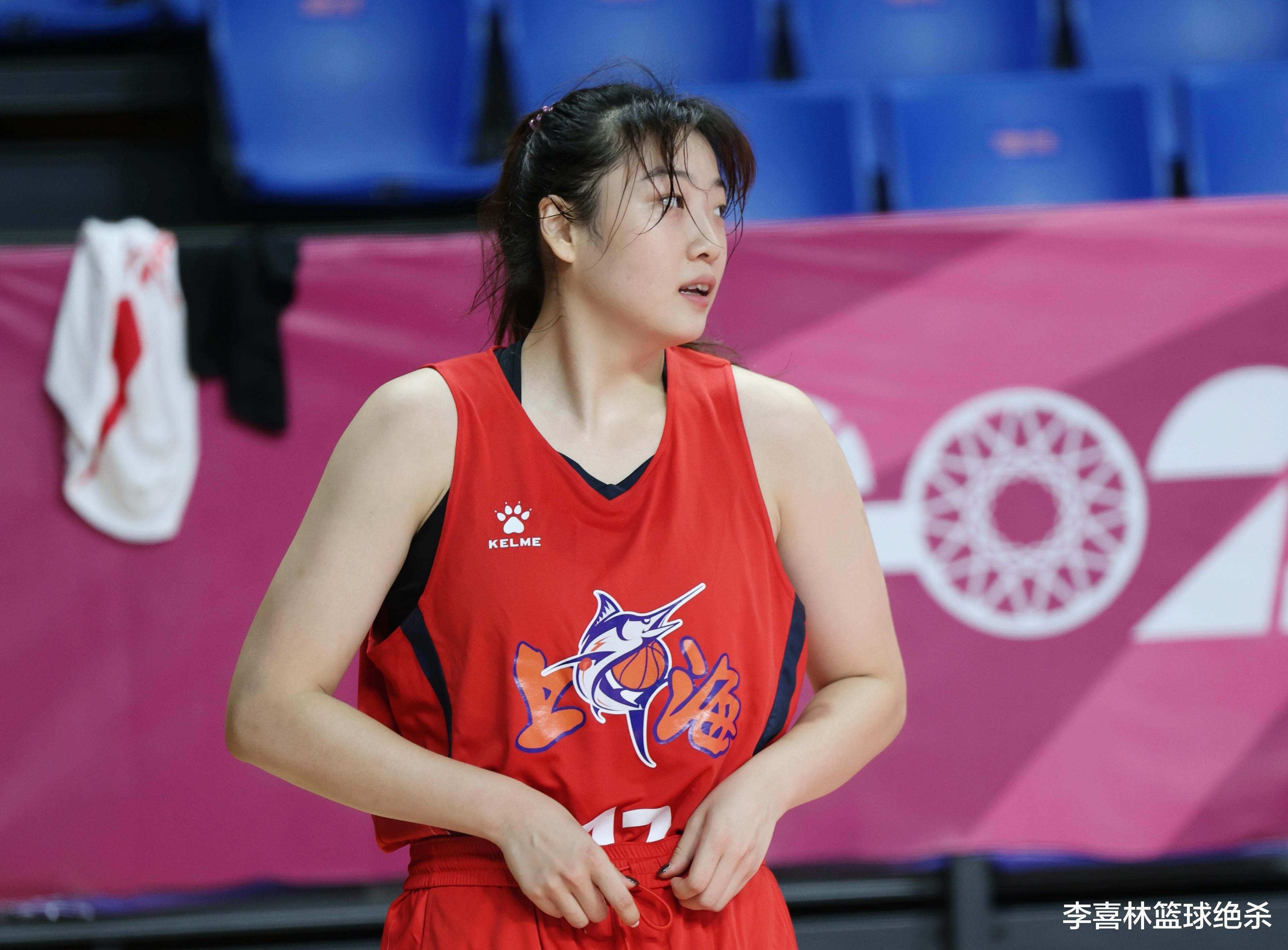 新版李梦王樱霓崛起！19岁1米86前锋全国赛狂轰28+7展实力