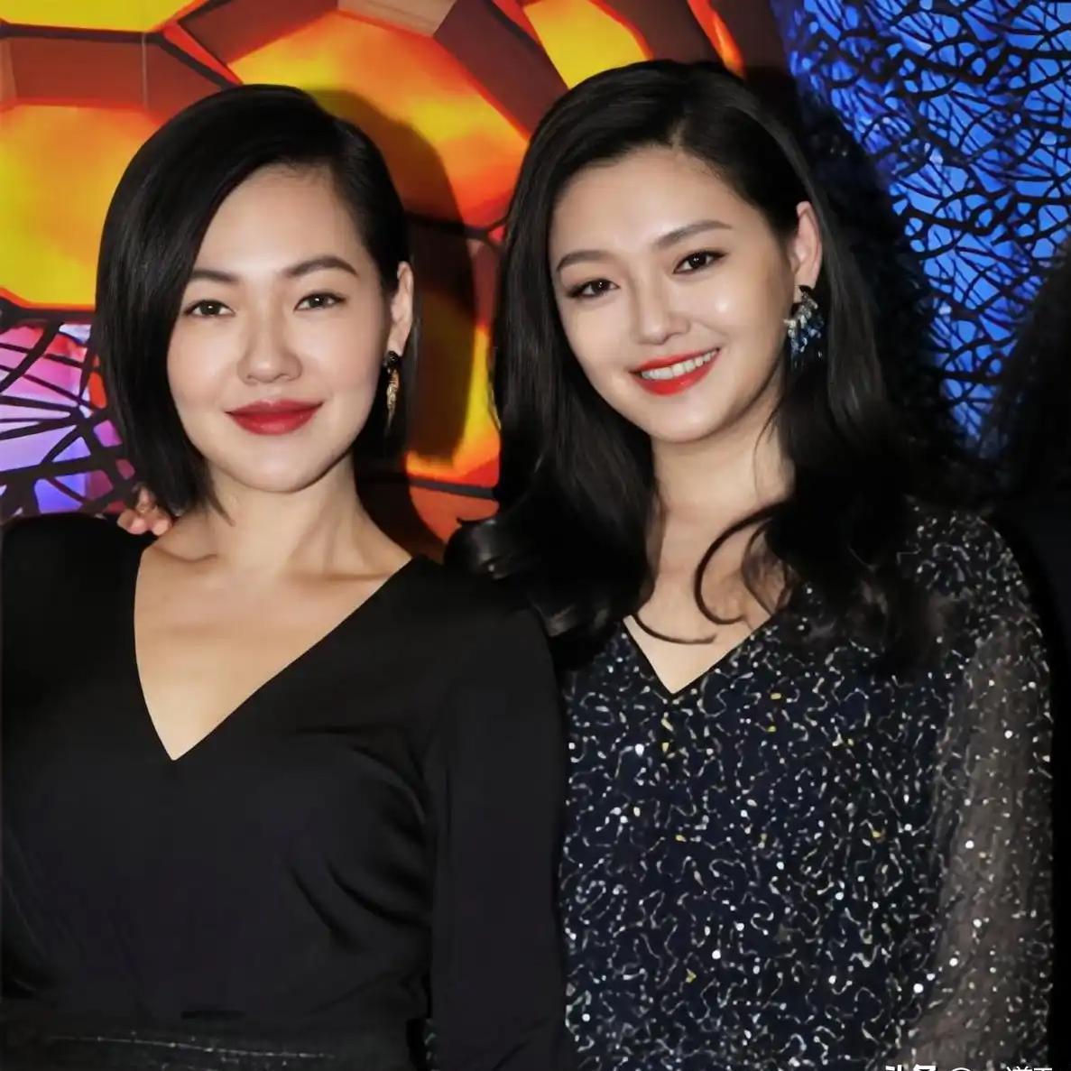 小S金钟奖获奖后庆功宴开怀，S妈许雅钧现身引热议