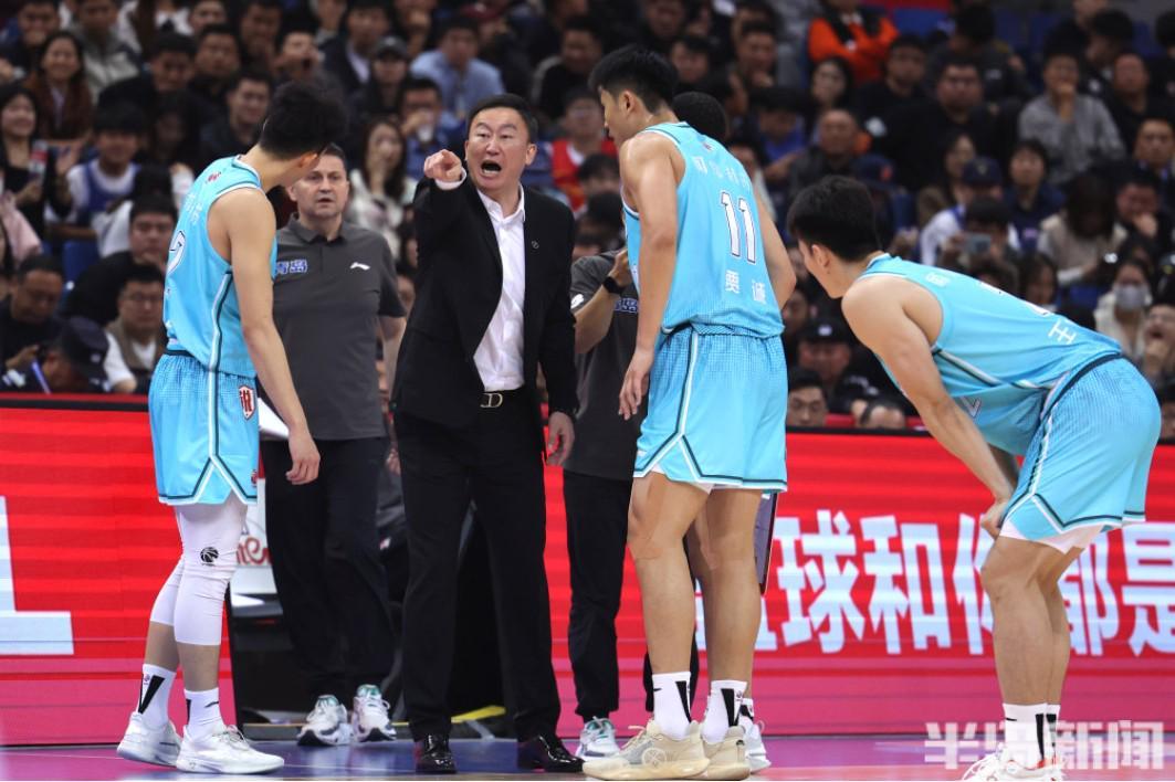 鲁媒爆料：刘维伟赴美见证杨瀚森NBA首秀，青岛男篮迎挑战
