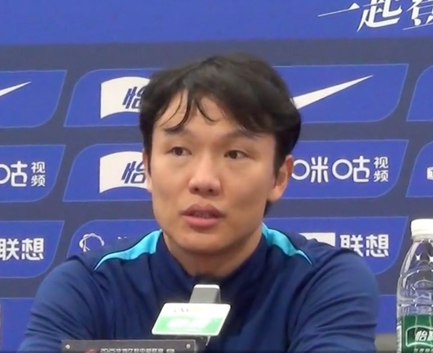 邓卓翔谈赛况：邓涵文廖承坚拉伤，郭嘉宇获保护性调整