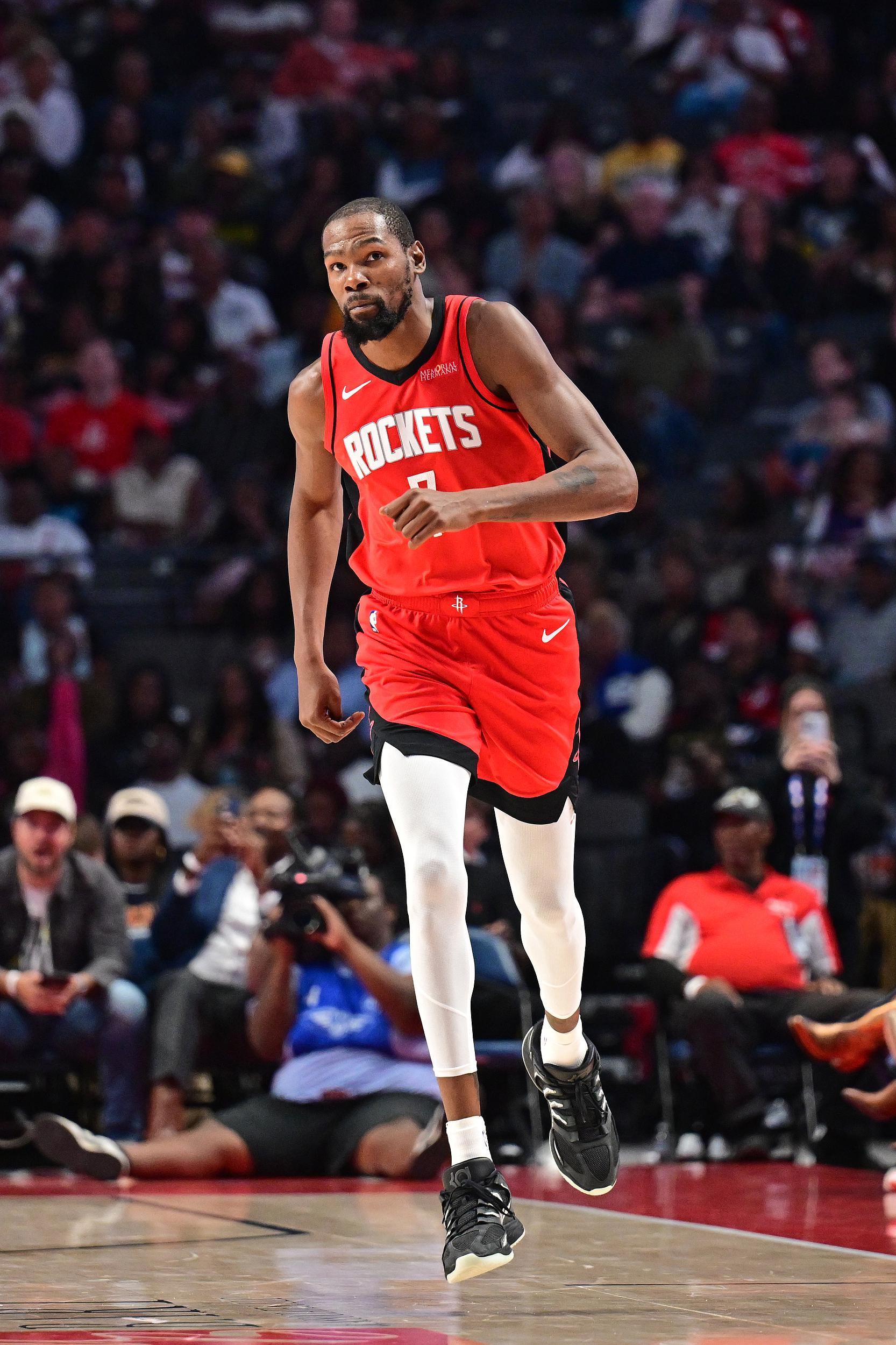 杜兰特总收入首超詹姆斯，创NBA生涯薪资新巅峰
